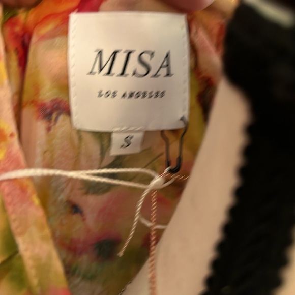 NWT. Misa Flutter sleeve top. - Picture 3 of 9